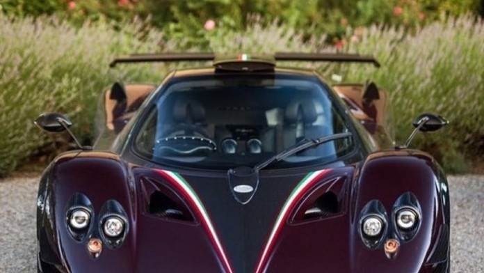 Naboural Pagani Zonda. Místo pláče ji nechal přestavět na unikát