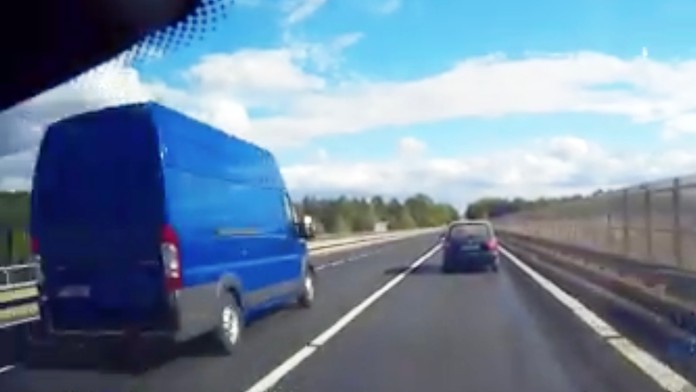 Jsou řidiči dodávek nejhorší piráti? Takové šílenosti jim pověst nezlepší!