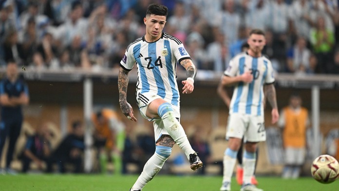 Fernándezův přestup nadchl i River Plate. Dostali víc peněz než z vlastních prodejů