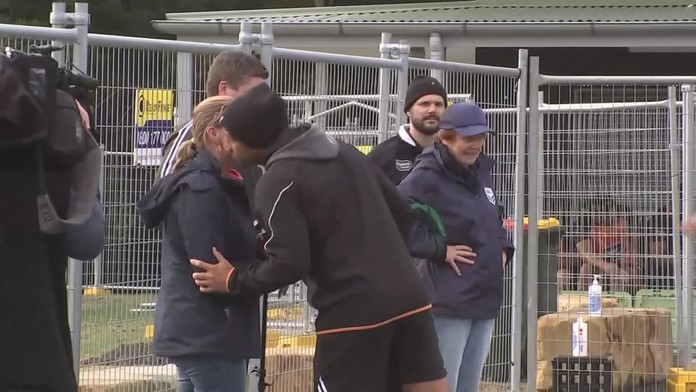 Dal pusu reportérce, ta musí jít na testy! Austrálie řeší přestupek ragbisty