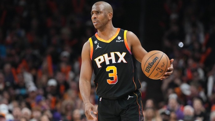 Zajímavé pozadí velké výměny v NBA. Hvězda Suns se to dozvěděla od syna