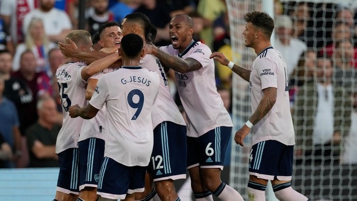 Arsenal vstoupil do nové sezony vítězně. Zdolal Crystal Palace a vede ligu