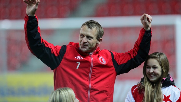 ON-LINE: Ptali jste se legendy Slavie Stanislava Vlčka