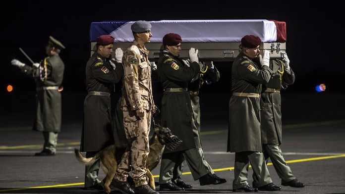 Měl schvalovat smrt českých vojáků v Afghánistánu, hrozí mu 15 let