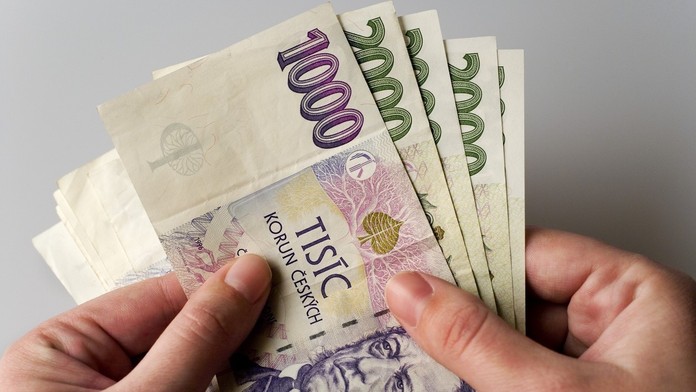 Poctivý muž našel téměř dvacet tisíc korun. Město hledá jejich majitele