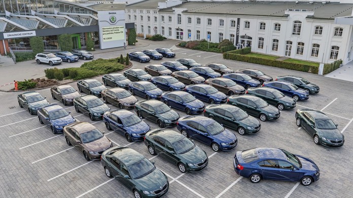 Policie pořídila nová auta na leasing. Poznat půjdou podle jediného detailu