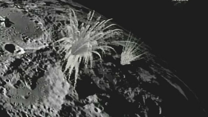 První muž na Měsíci věří v UFO. Americké bomby ve vesmíru