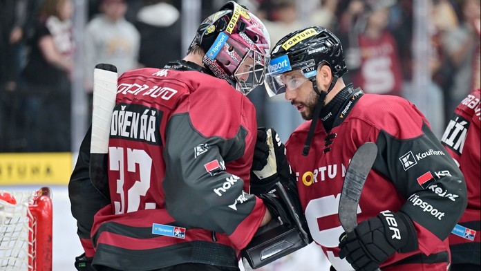 Sparta porazila lídra extraligy. Budějovice zlomily sérii proti Kladnu