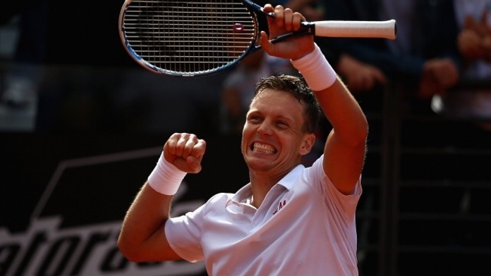 FANTAZIE! Berdych předvedl démonický obrat a vyřídil krále Djokoviče