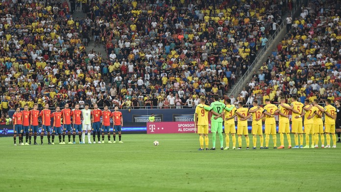 Neuvěřitelné! Fanoušci bučeli při minutě ticha za mrtvou dceru trenéra