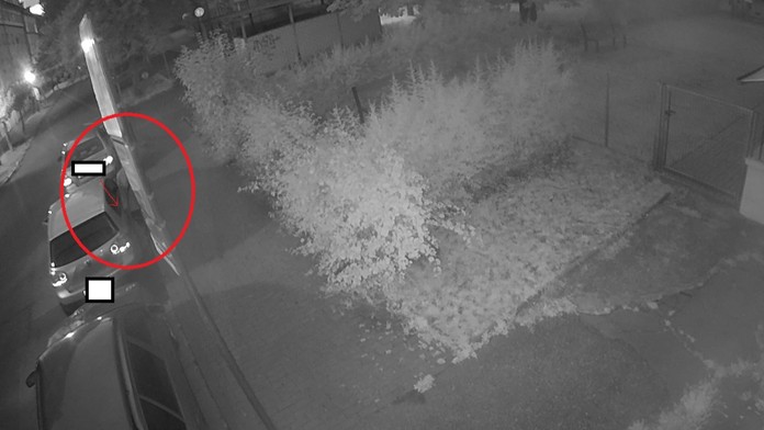 Policie hledá muže, který v Českých Budějovicích poškodil 30 aut
