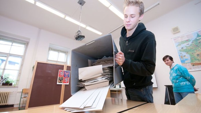 Kladno bude nově volit kvůli úmrtí Dienstbiera. ČSSD ztratila většinu v senátu!