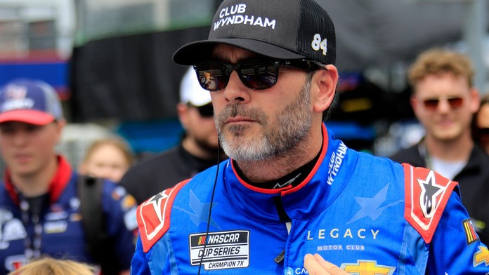 Závodník NASCAR prožívá tragédii. Jeho tchyně měla zastřelit dva lidi i sebe