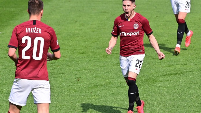 Plavšič popírá přestup do Slavie: Podepsáno nemám, jednám se Spartou