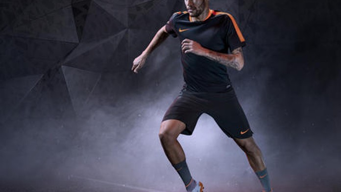 Jak oklamat soupeře? Neymar už se těší na Hypervenom II