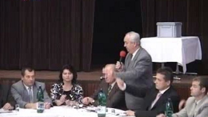 Syn porazil otce v bitvě o starostu