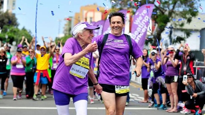 Stařenka uběhla maraton ve 92 letech! Byl to těžký rok, říkala