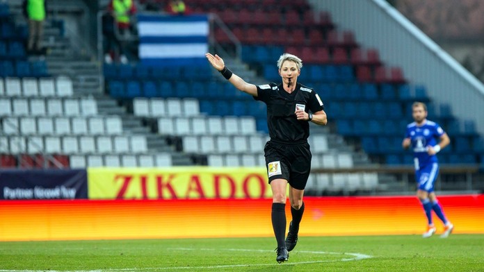 Česko má druhou nejlepší rozhodčí na světě! Adámkovou ocenili