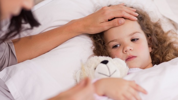 Počasí nahrává nemocem: 5 rad, jak se rychle zbavit rýmy a kašle