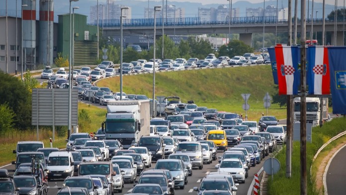 Chaos na chorvatských silnicích. Zablokují je stávkující autobusáci