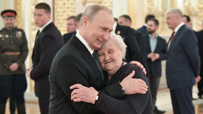 Žena, která udělala Putina nejmocnějším mužem. Unikly detaily o jejich vztahu