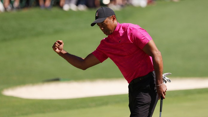 Tiger Woods předvádí skvělý comeback, po prvním dnu na Masters je desátý