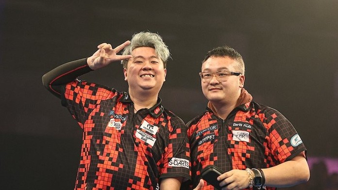 Pomozte nám. Hvězdy World Cup of Darts touží být profíky, ale nemají peníze
