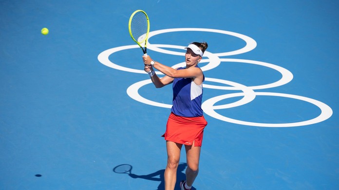Dominance českého tenisu nekončí. Krejčíková s Vondroušovou jdou dál