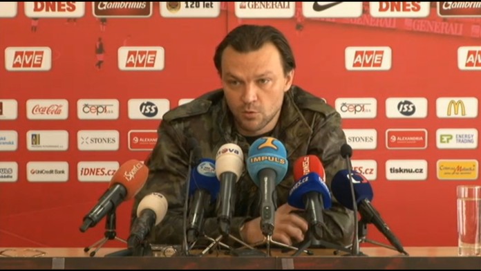 Ujfaluši ukončil kariéru, zradilo ho koleno. Teď chce hrát golf a hokej