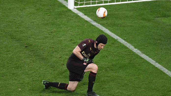 Fanoušci Arsenalu se pustili do Čecha! Stál jsi nás trofej, zuří