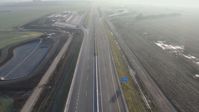 Řidiče v příštích letech čekají hody. Letos ŘSD rozestaví přes 100 km nových dálnic