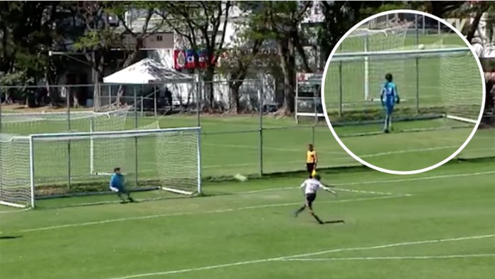 Ze smolaře hrdinou. Střelce u penalty zachránila štěstěna!&nbsp;