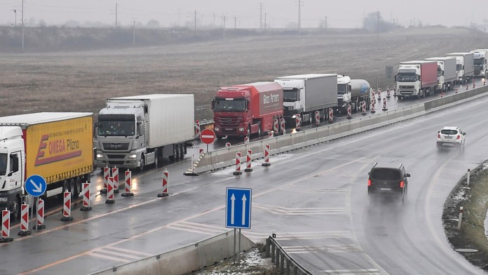 Slovenská vláda chce zrušit poplatky za dálnice. Brali byste to i u nás?