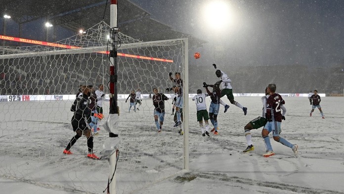 Fotbal jako zimní sport? V prvním kole MLS to tak vypadalo!