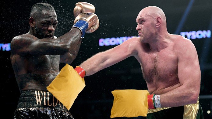 Boxer Wilder si rýpl do neporaženého Furyho: Místo pěstí má jen polštáře!