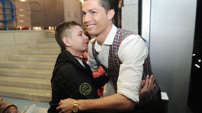Zázraky se dějí! Cristiano Ronaldo vrátil kloučkovi život, teď se s ním potkal