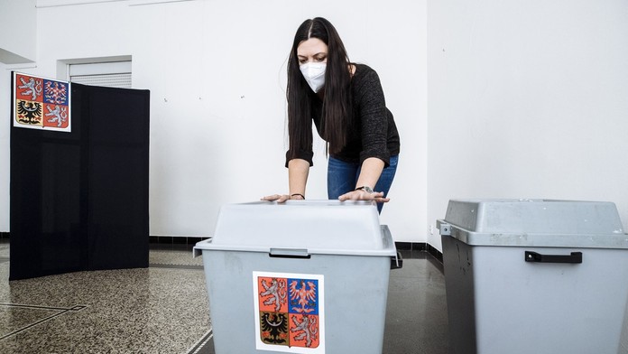 Další mnohahodinová jednání? Opozice chce blokovat změnu voleb