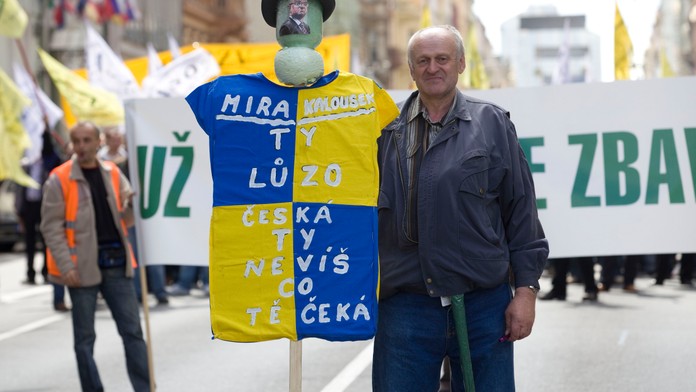 "Máme holé ruce, holé zadky taky!" HLASUJTE o nejvtipnější heslo odborářů