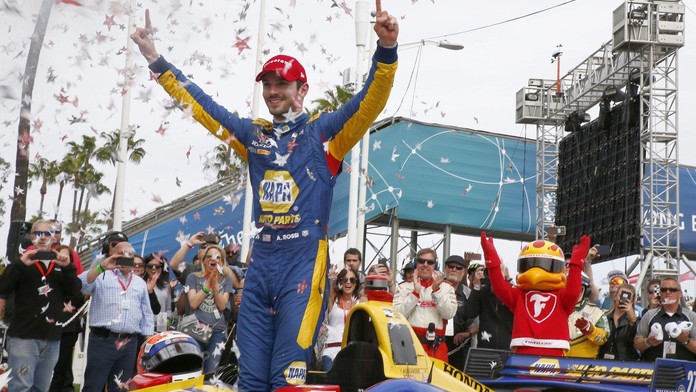 Rossi neměl soupeře. Bourdais předvedl supermanévr! VIDEO