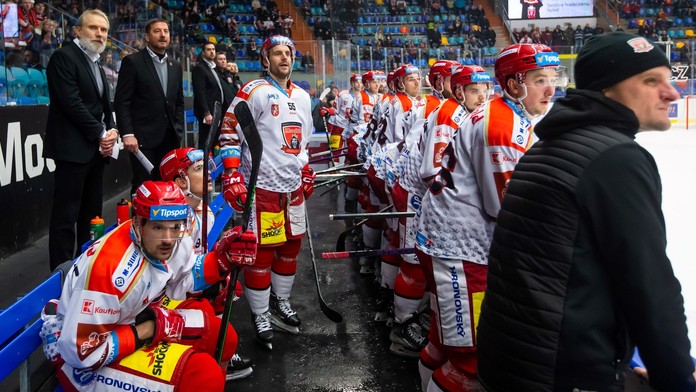 Hradec si výhrou zajistil čtvrtou příčku. Poslední kolo určilo dvojice pro předkolo