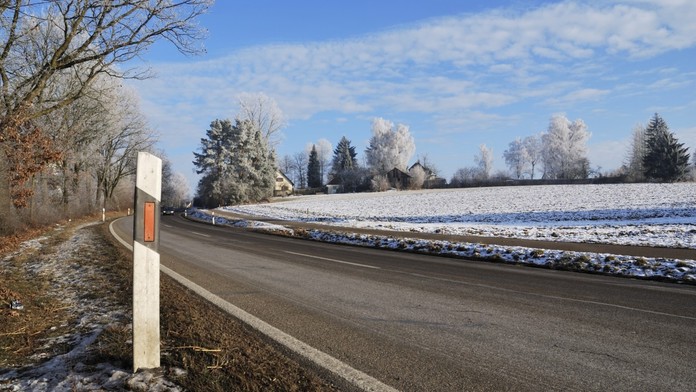 Výstraha: Celému Česku hrozí náledí. Jezděte opatrně, doporučuje ČHMÚ