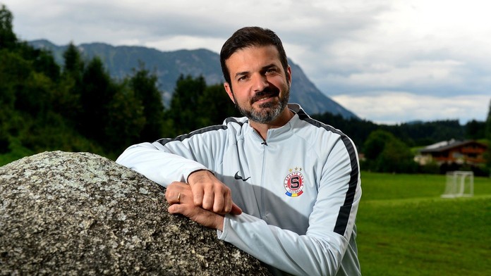 Stramaccioni ve Spartě nekončí. Potvrdil to šéf klubu, fanoušci zuří!