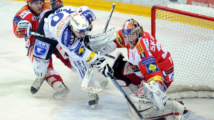Slavia je prvím finalistou hokejové extraligy
