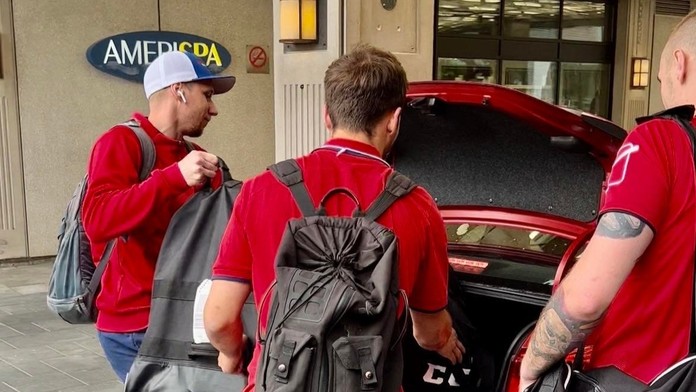 Trable hokejbalistů na MS. Autobus jim nepřijel, na zápas museli taxíkem