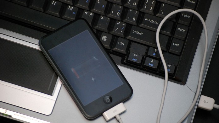 Je váš telefon v bezpečí? Přes některé systémy vás oberou hackeři o tisíce korun