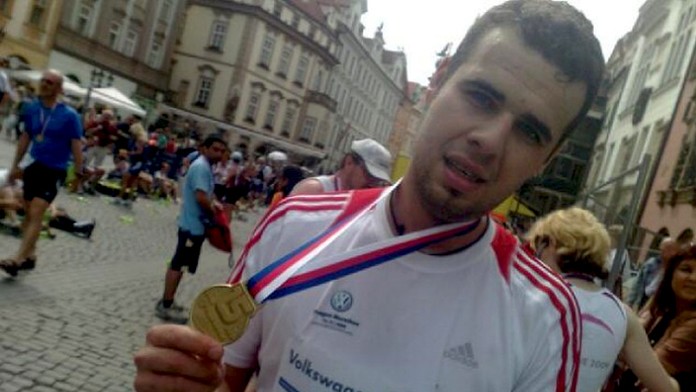 ON-LINE: Reportér bez tréninku uběhl maraton, málem to vzdal