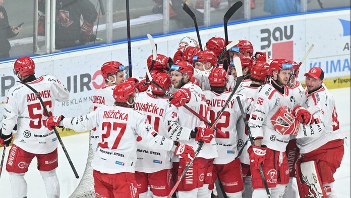 Třinec je v semifinále! Proti Hradci rozhodl až ve druhém prodloužení