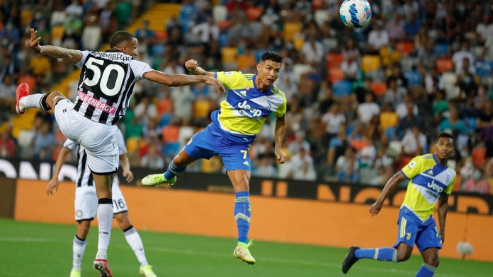 Velká chyba Szczesnyho připravila Juve o výhru, Ronaldo málem rozhodl