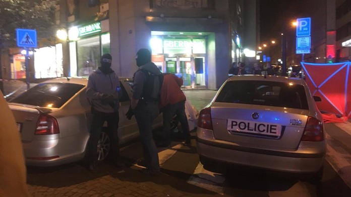 Policie zasahovala na Václaváku! Část náměstí byla uzavřená