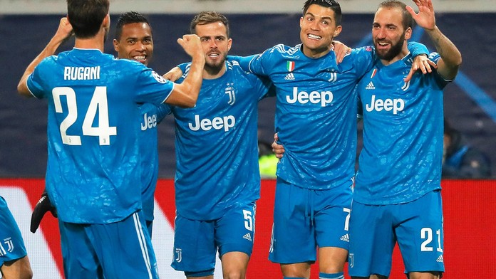 Juventus, Bayern i PSG je v osmifinále LM! City pouze remizovalo